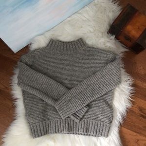 Grey Roots Canada knit sweater! Size extra small:)